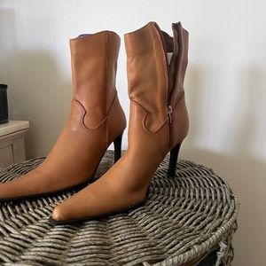 GORGEOUS MADE IN ITALY soft leather new boots